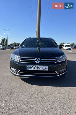 Універсал Volkswagen Passat 2013 в Луцьку