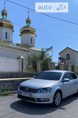 Седан Volkswagen Passat 2011 в Кременчуці