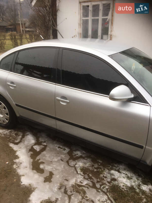 Седан Volkswagen Passat 2004 в Косові