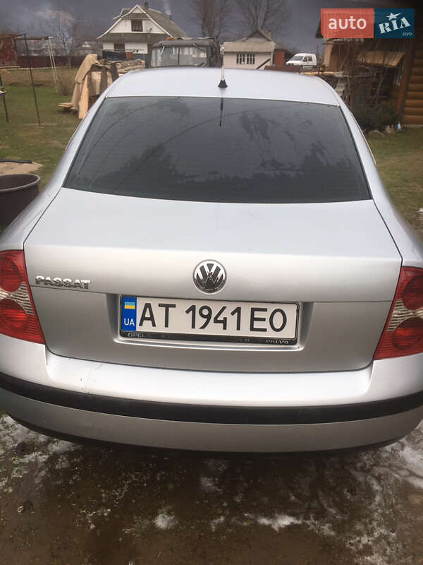 Седан Volkswagen Passat 2004 в Косові