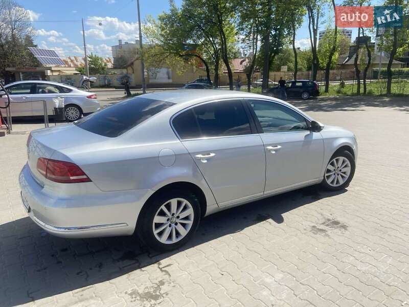 Седан Volkswagen Passat 2011 в Львове фото 5 Седан Volkswagen Passat 2011 в Львове