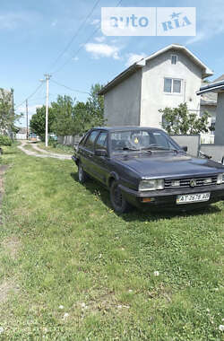 Седан Volkswagen Passat 1987 в Черновцах