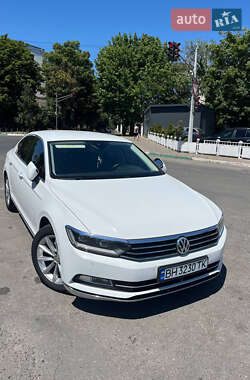 Volkswagen Passat 2015