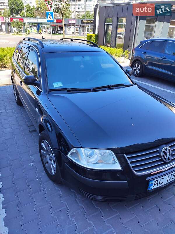 Универсал Volkswagen Passat 2003 в Киеве