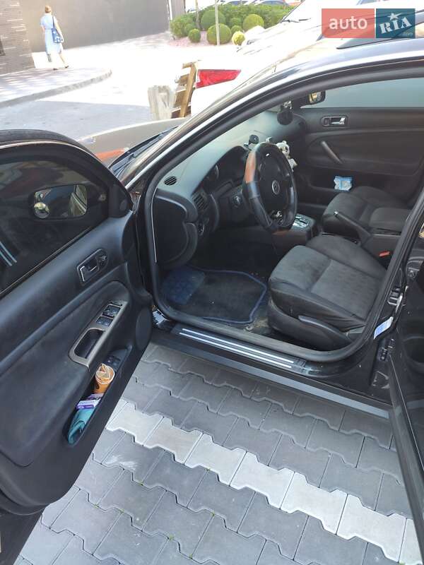 Универсал Volkswagen Passat 2003 в Киеве