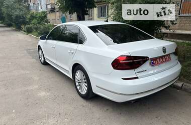 Седан Volkswagen Passat 2016 в Дніпрі