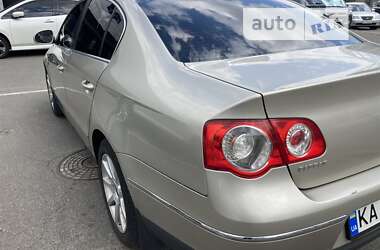 Седан Volkswagen Passat 2008 в Києві