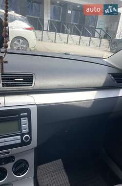 Седан Volkswagen Passat 2008 в Киеве