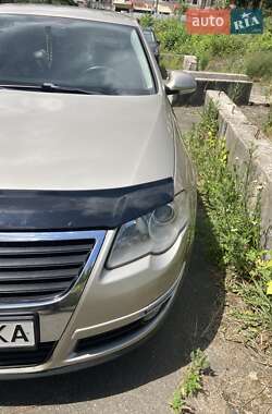 Седан Volkswagen Passat 2008 в Киеве