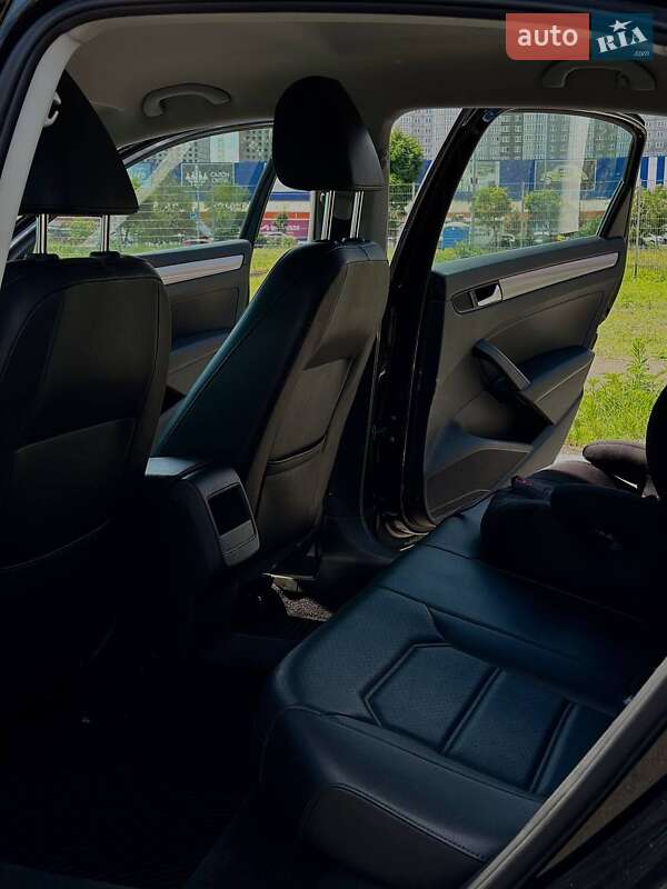 Седан Volkswagen Passat 2015 в Києві фото 2 Седан Volkswagen Passat 2015 в Києві