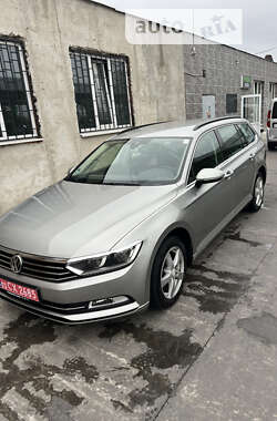 Универсал Volkswagen Passat 2015 в Чернигове