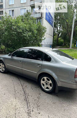 Седан Volkswagen Passat 2005 в Харькове