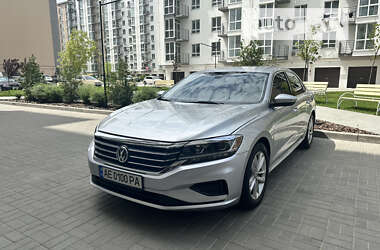 Седан Volkswagen Passat 2020 в Днепре