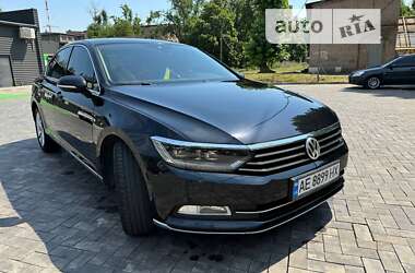 Седан Volkswagen Passat 2015 в Кривому Розі