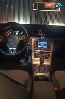 Универсал Volkswagen Passat 2011 в Коростышеве