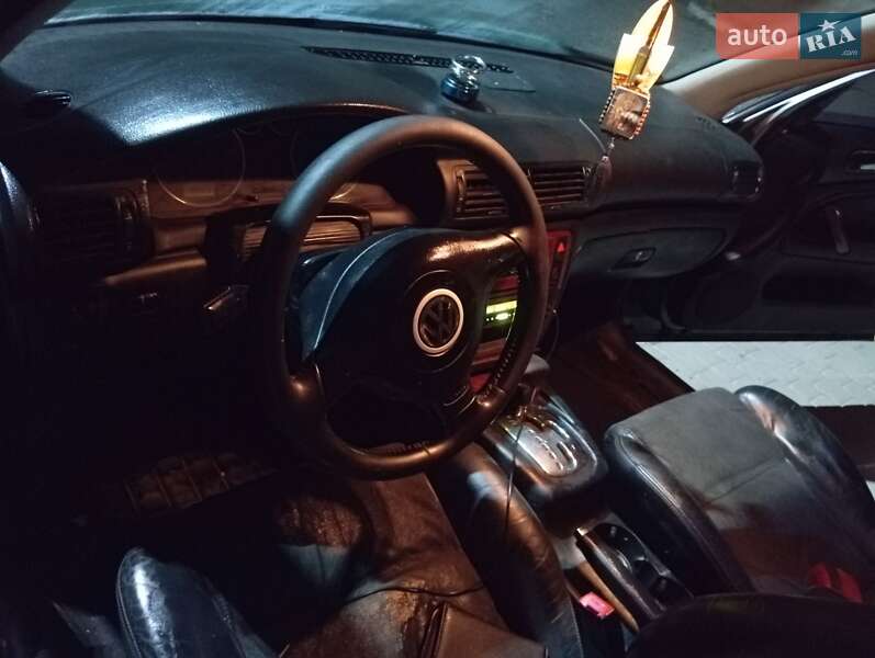 Седан Volkswagen Passat 2002 в Ужгороде фото 4 Седан Volkswagen Passat 2002 в Ужгороде