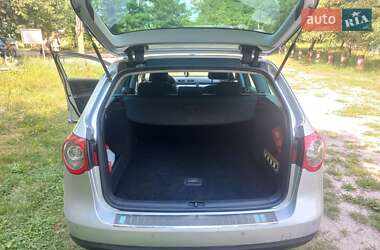 Універсал Volkswagen Passat 2008 в Харкові