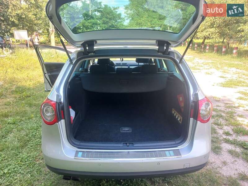 Універсал Volkswagen Passat 2008 в Харкові