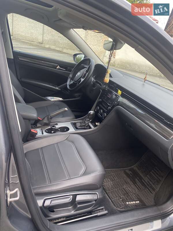 Седан Volkswagen Passat 2020 в Житомире фото 15 Седан Volkswagen Passat 2020 в Житомире
