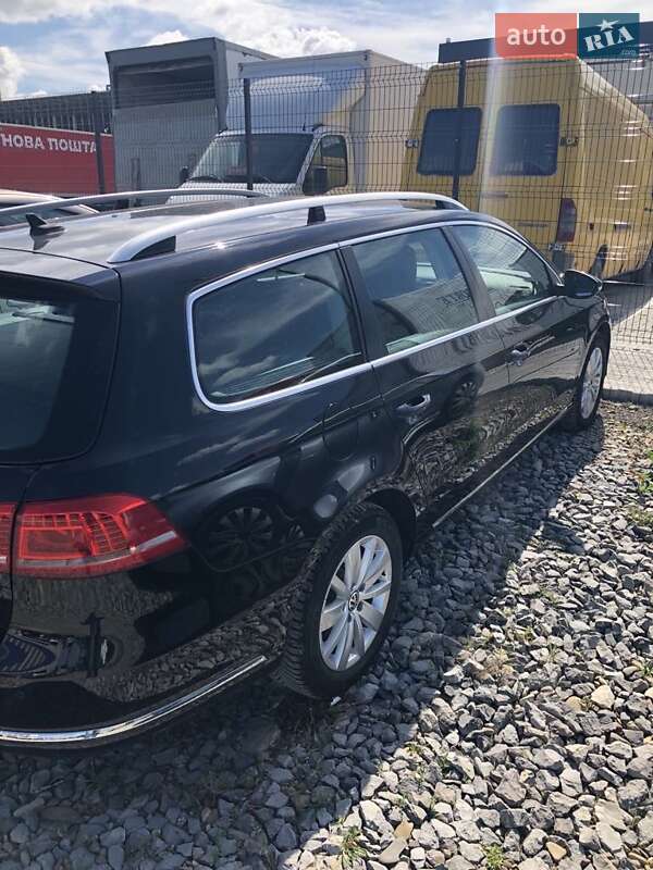 Универсал Volkswagen Passat 2012 в Черновцах