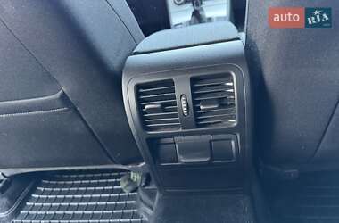Универсал Volkswagen Passat 2014 в Дрогобыче