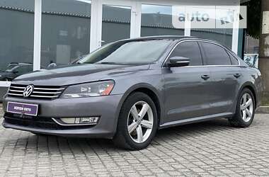 Седан Volkswagen Passat 2012 в Львове