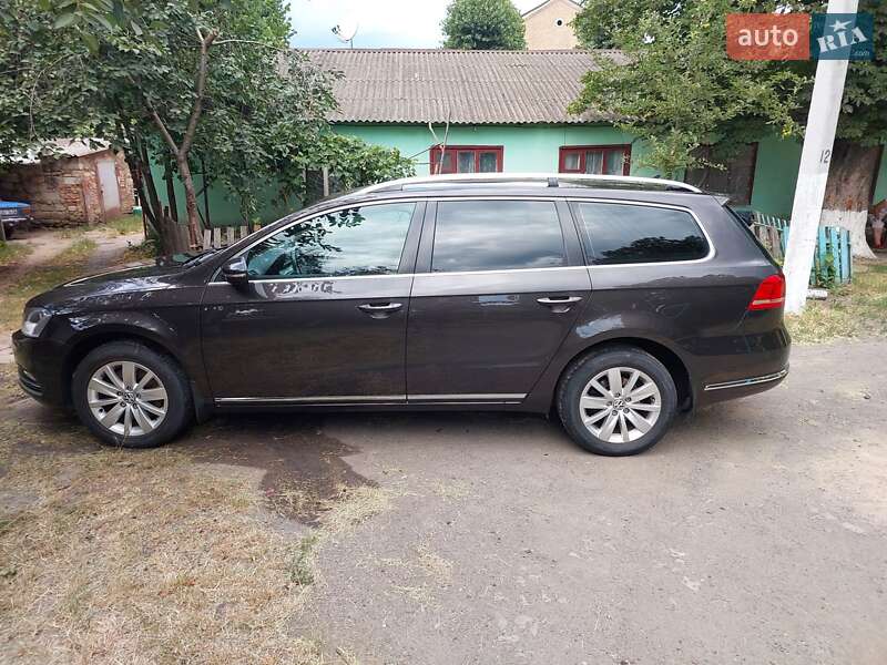 Универсал Volkswagen Passat 2011 в Подольске