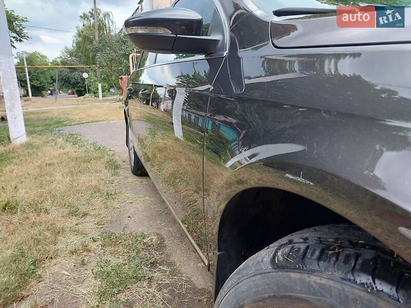 Универсал Volkswagen Passat 2011 в Подольске