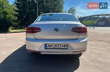Седан Volkswagen Passat 2018 в 