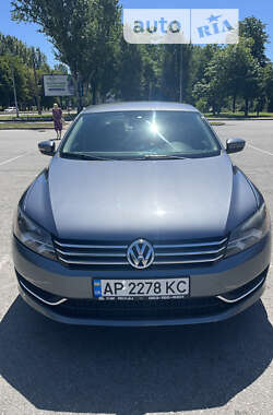 Седан Volkswagen Passat 2012 в Запоріжжі