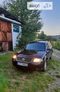 Універсал Volkswagen Passat 2002 в Тячеві