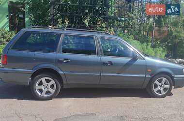 Универсал Volkswagen Passat 1995 в  Универсал Volkswagen Passat 1995 в