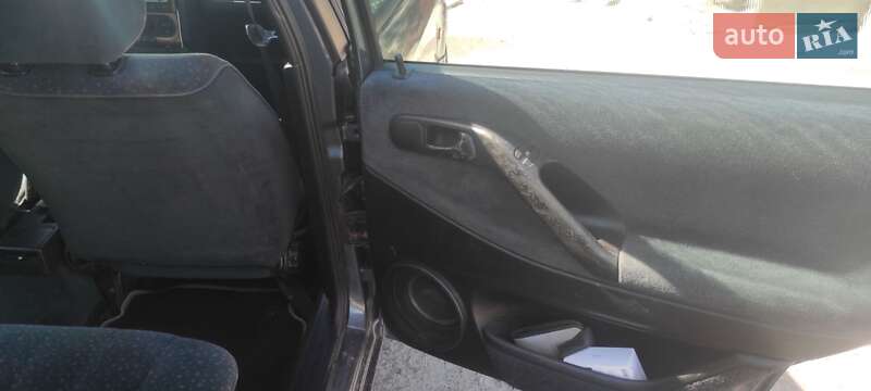 Универсал Volkswagen Passat 1995 в Чернигове