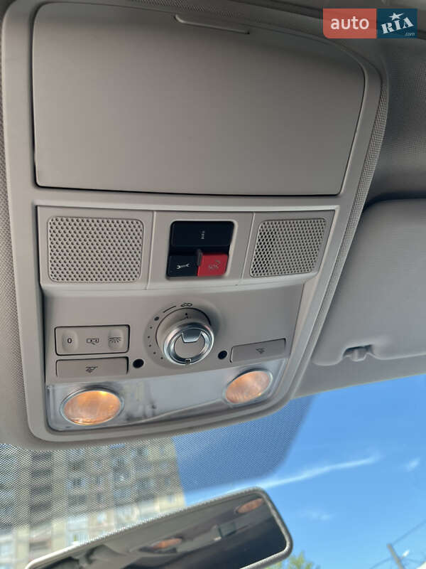 Седан Volkswagen Passat 2016 в Києві