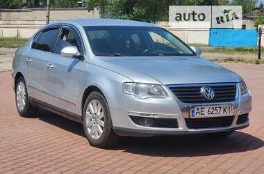 Седан Volkswagen Passat 2007 в Каменском