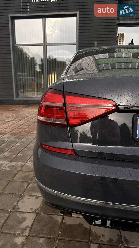 Седан Volkswagen Passat 2016 в Черкассах