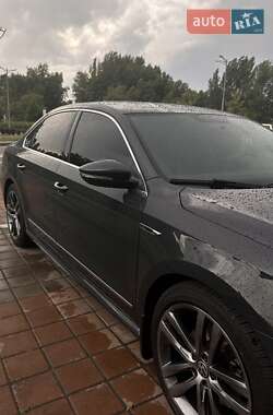 Седан Volkswagen Passat 2016 в 