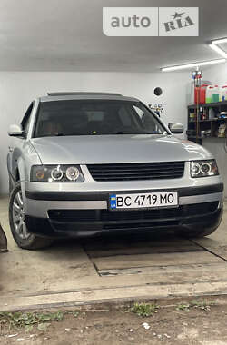 Седан Volkswagen Passat 1997 в Львові