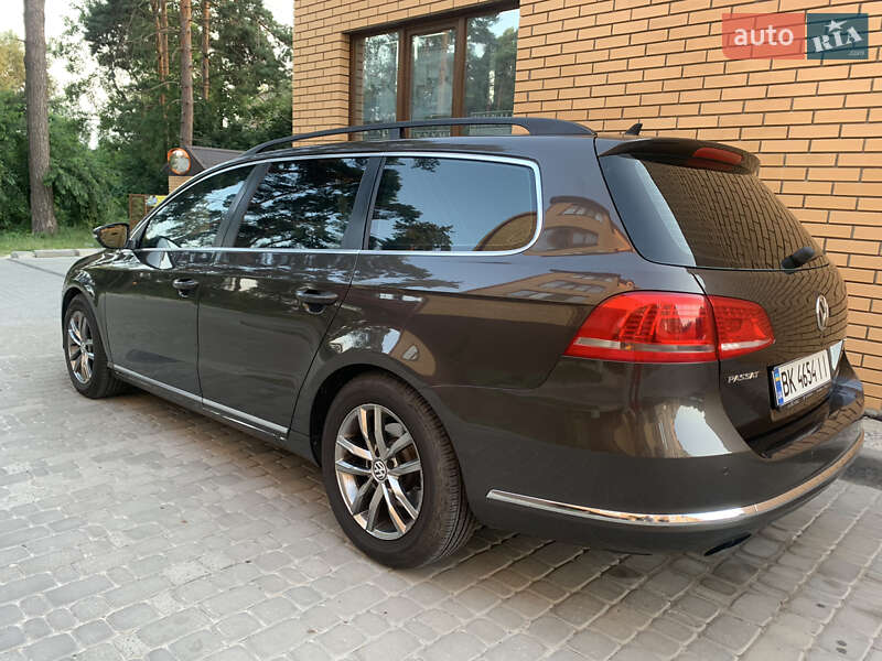 Универсал Volkswagen Passat 2014 в Нетешине