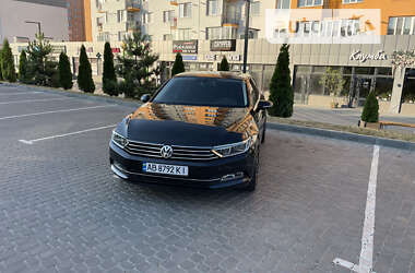 Седан Volkswagen Passat 2017 в Вінниці