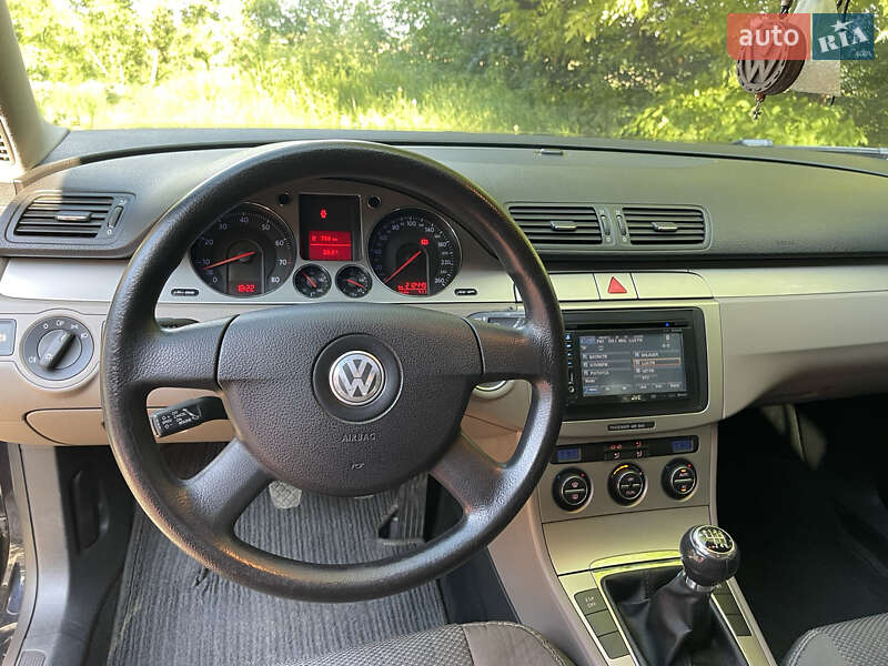 Універсал Volkswagen Passat 2007 в Києві