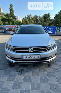 Универсал Volkswagen Passat 2015 в Хмельницком