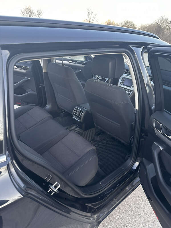 Універсал Volkswagen Passat 2015 в Тернополі фото 13 Універсал Volkswagen Passat 2015 в Тернополі