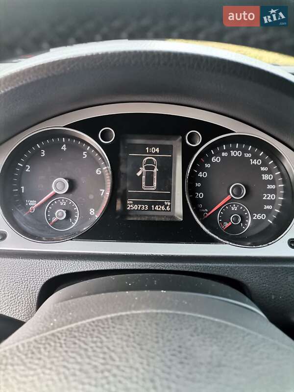 Универсал Volkswagen Passat 2010 в Тернополе