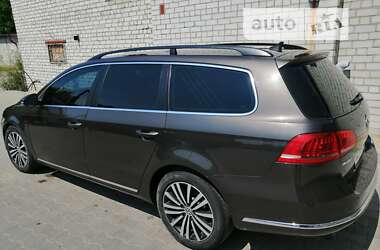 Универсал Volkswagen Passat 2014 в Житомире