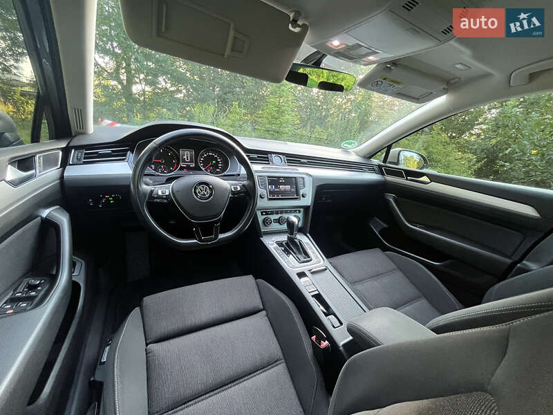 Универсал Volkswagen Passat 2016 в Львове