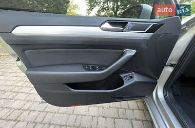 Универсал Volkswagen Passat 2016 в 