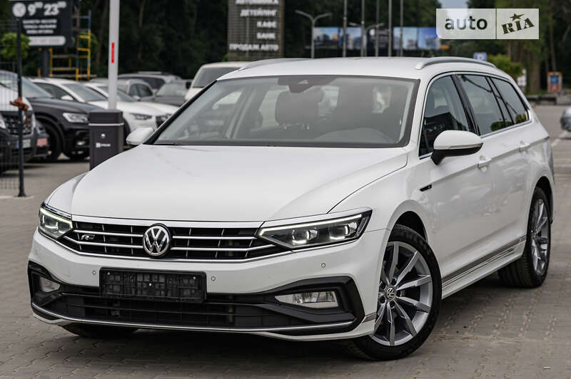 Универсал Volkswagen Passat 2020 в Львове