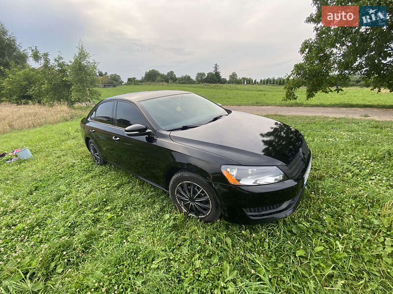 Седан Volkswagen Passat 2015 в Луцке