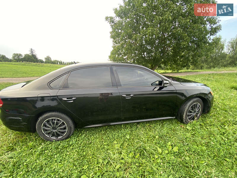 Седан Volkswagen Passat 2015 в Луцке